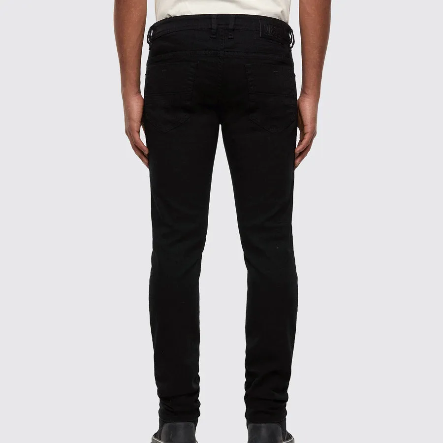 Diesel - Thommer 0688H Slim Jeans in Black