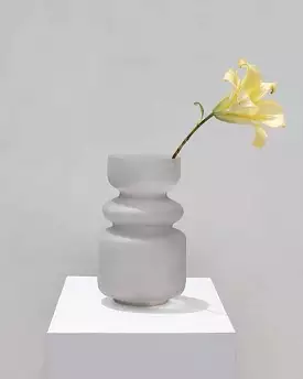 Elsa Vase