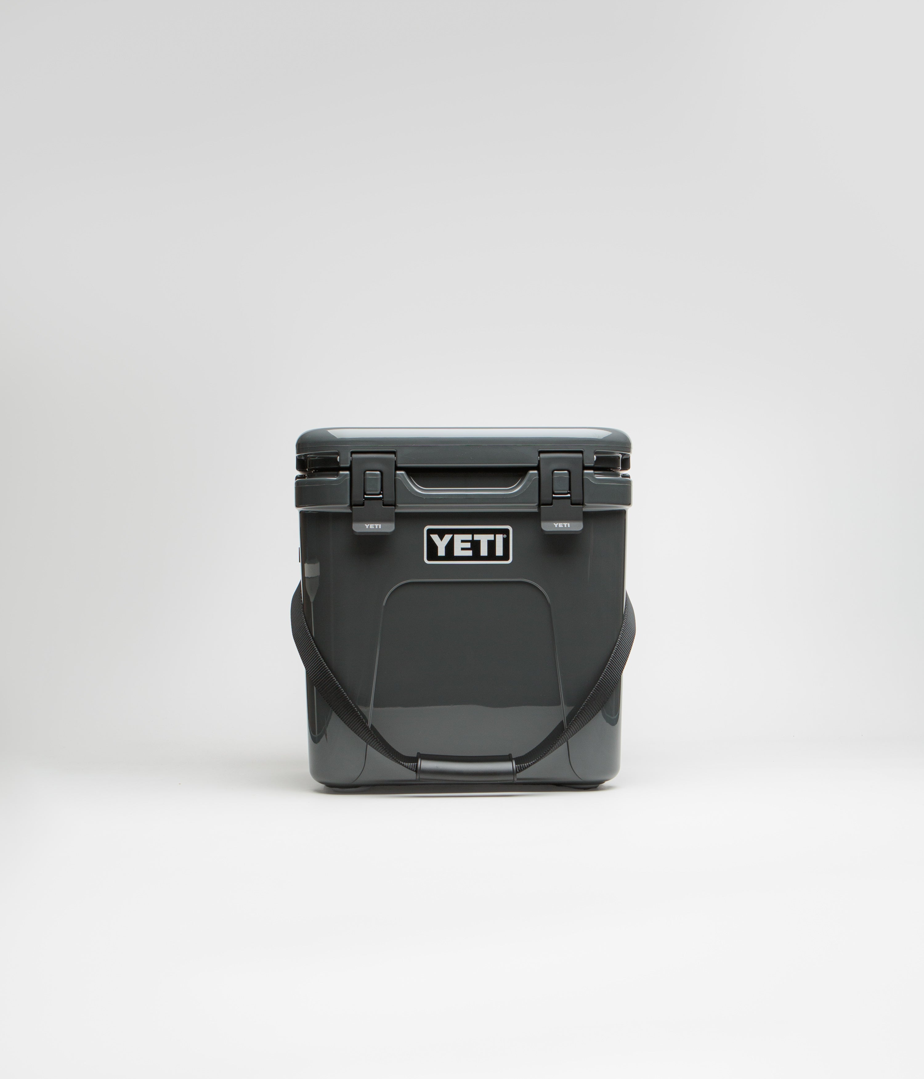 Yeti Roadie 24 Hard Cooler - Charcoal